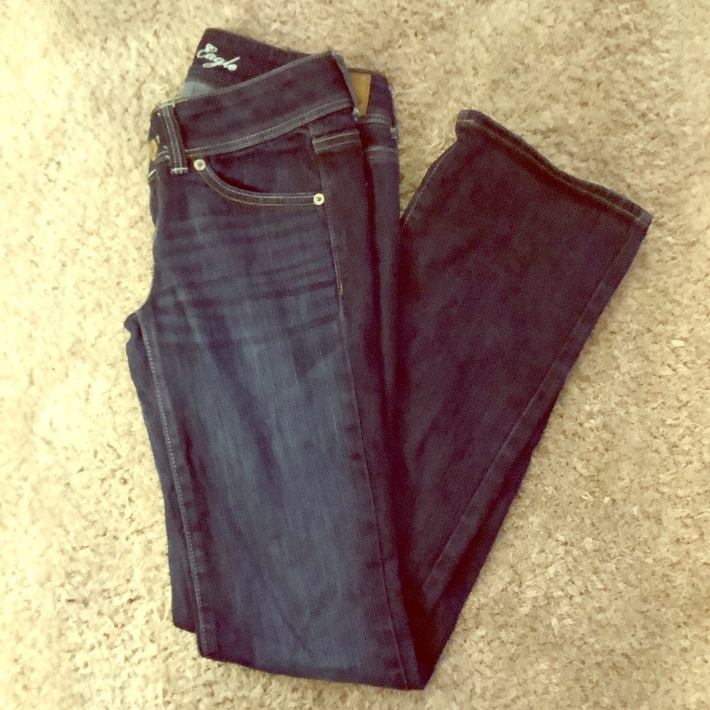 Dark wash stretch jeans